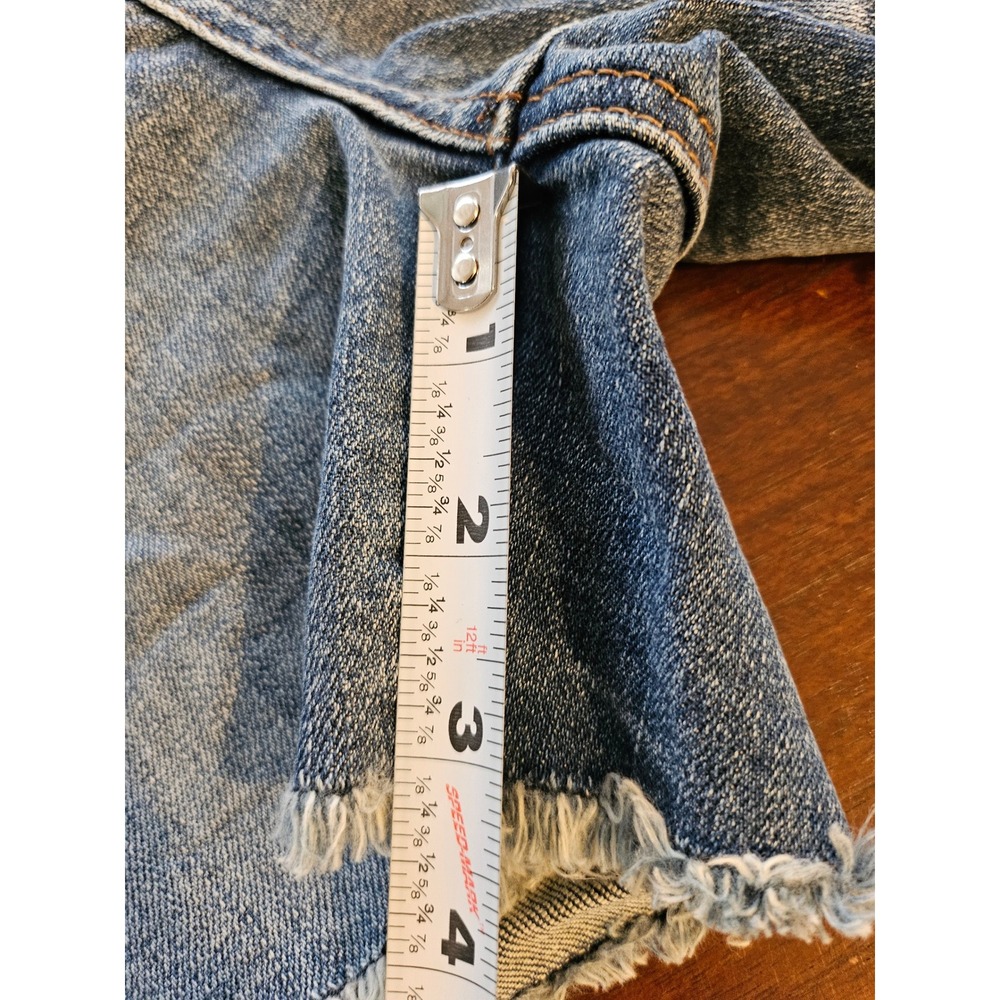 Kut from the Kloth Gidget Fray Shorts Women Size 8 Blue Denim Raw Hem - Picture 7 of 8